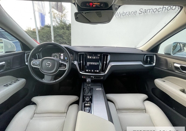 Volvo V60 Cross Country cena 144900 przebieg: 128990, rok produkcji 2019 z Warszawa małe 596